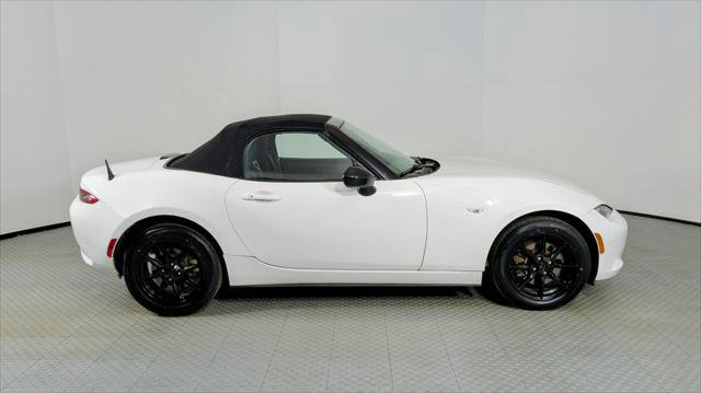 Used 2016 MAZDA MX-5 Miata Sport image 8