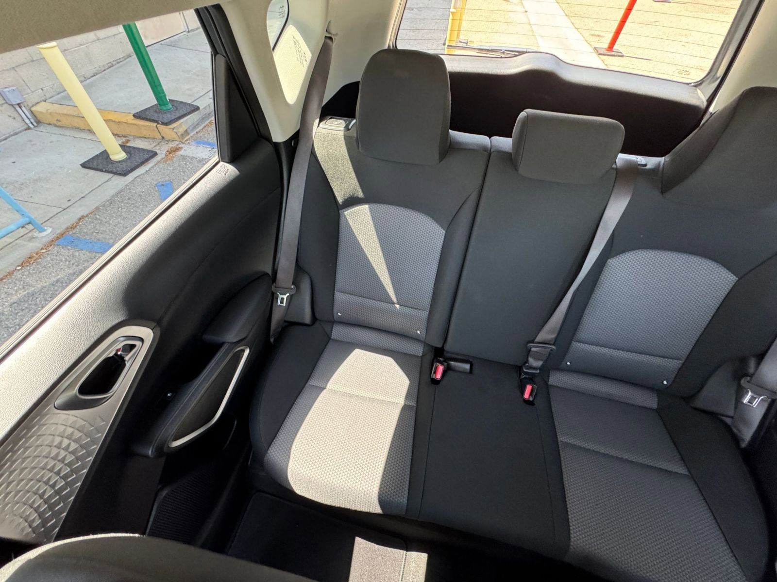 Used 2025 Kia Soul LX w/ LX Technology Package FWD image 37