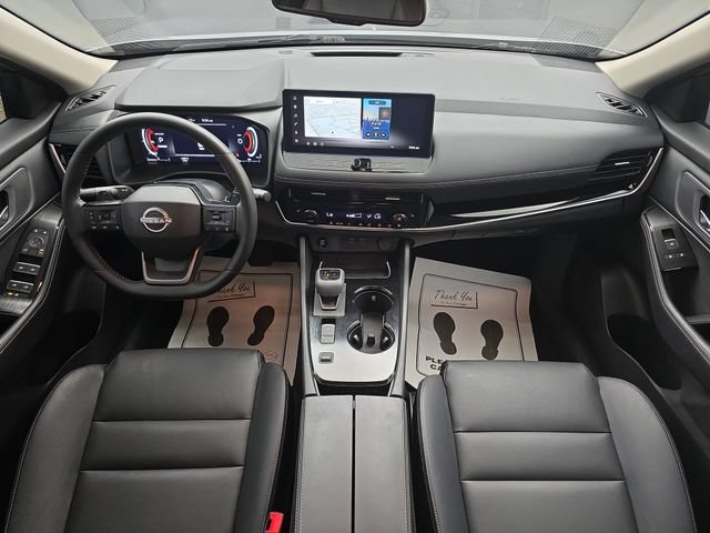 Used 2025 Nissan Rogue SL FWD image 13