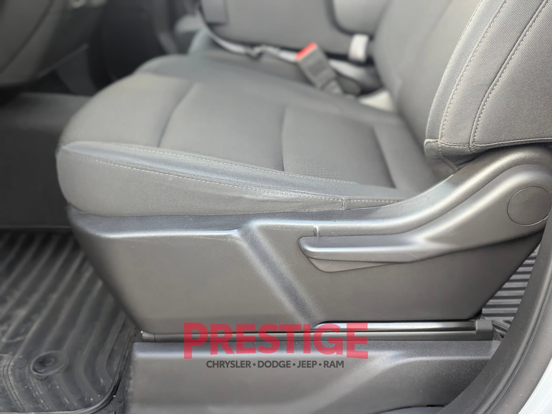 Used 2025 GMC Sierra 1500 Pro w/ Graphite Edition RWD image 27
