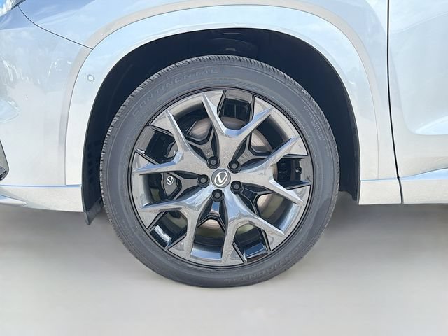 New 2026 Lexus TX 500h AWD image 43