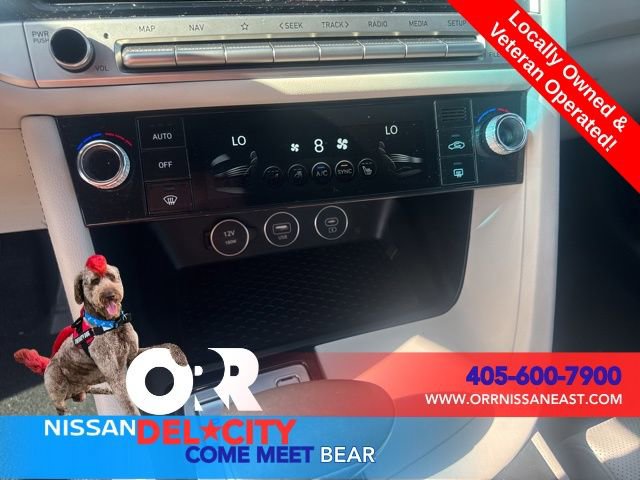 Used 2025 Genesis G70 2.5T AWD/4WD image 23