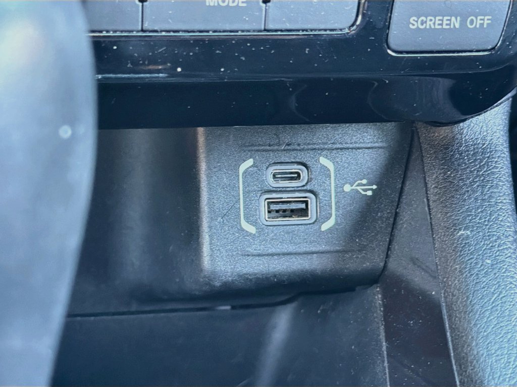 Used 2024 Jeep Compass Latitude AWD/4WD image 15