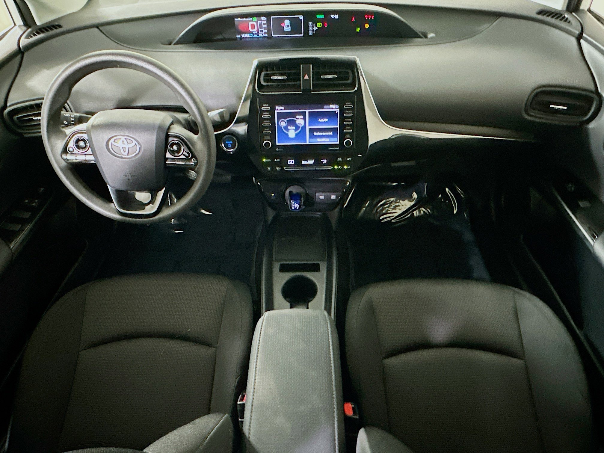 Used 2022 Toyota Prius L Eco image 27