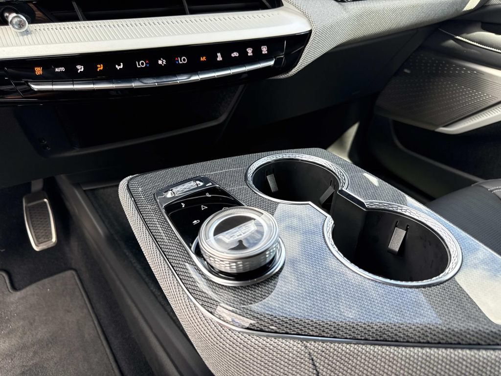 New 2025 Cadillac Optiq Luxury 2 AWD/4WD image 25