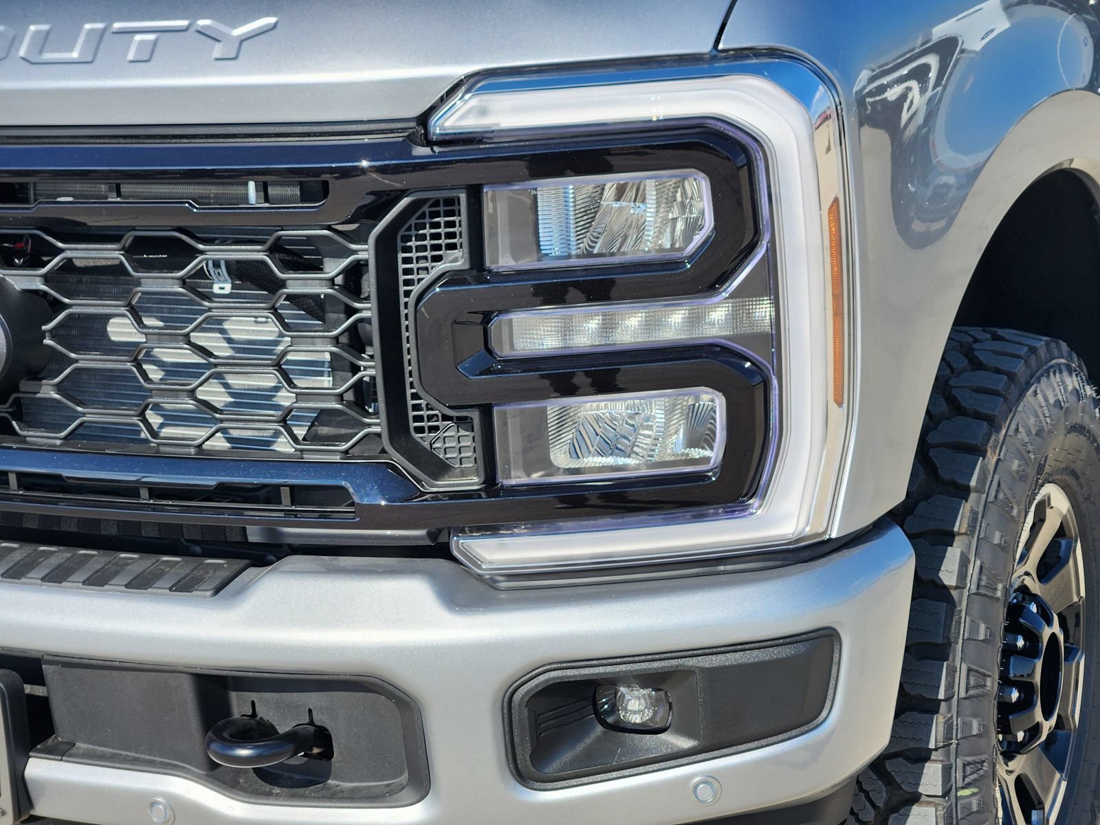 New 2027 Ford F250 Lariat w/ Tremor Off-Road Package AWD/4WD image 12