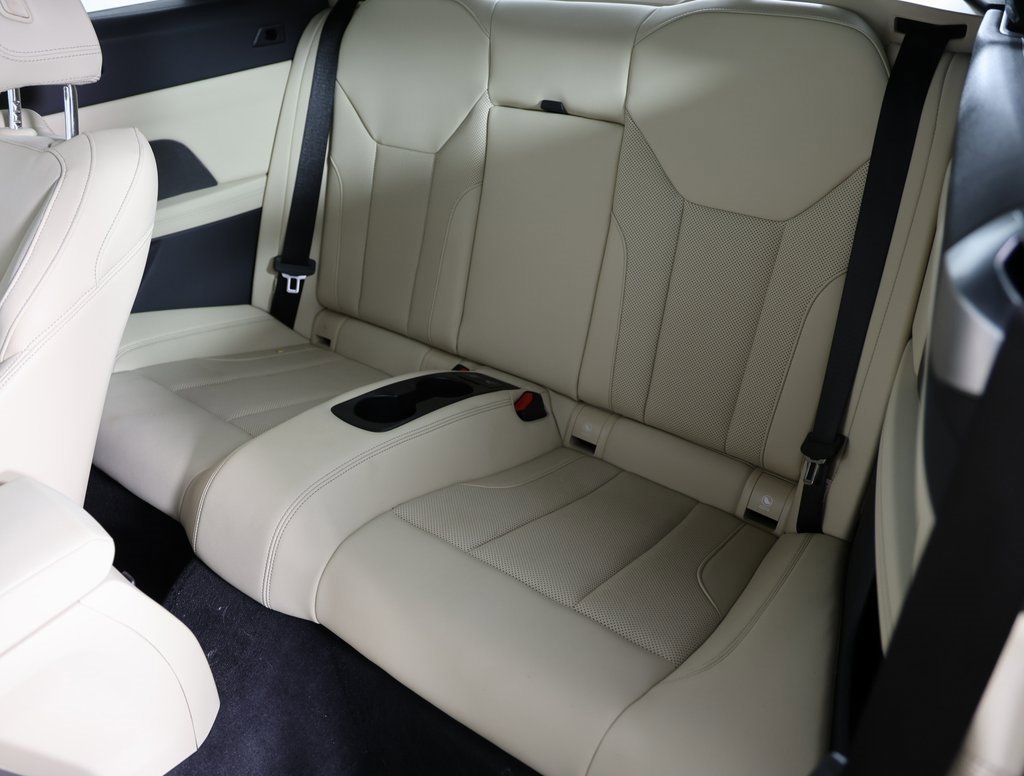 Used 2023 BMW 440i xDrive Convertible w/ Premium Package image 15