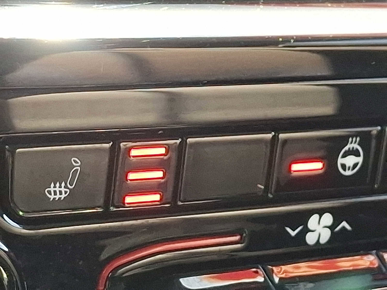 Used 2022 Jeep Grand Cherokee Limited 4xe image 24