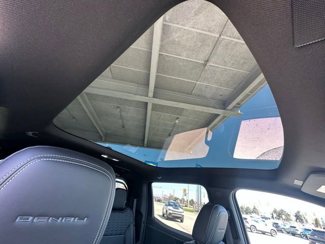Used 2024 GMC Sierra EV Denali image 19