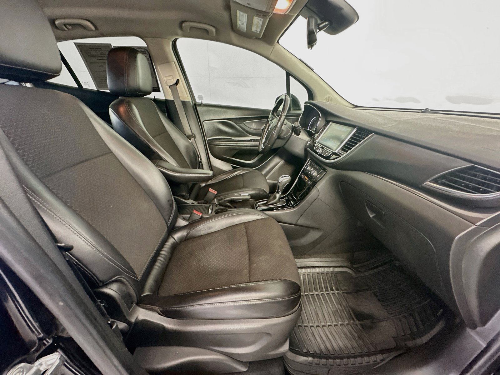 Used 2019 Buick Encore Preferred w/ Safety Package FWD image 32