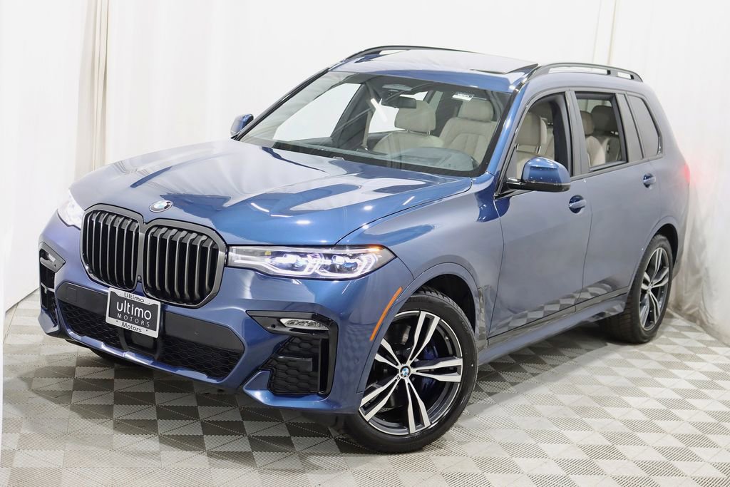 Used 2022 BMW X7 M50i image 5