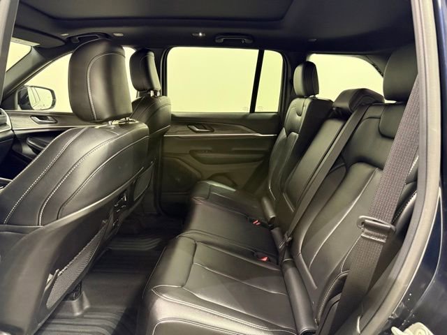 Used 2024 Jeep Grand Cherokee Limited AWD/4WD image 26