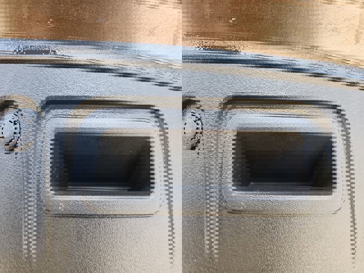 Used 2017 INFINITI QX30 Premium w/ Navigation Package image 16