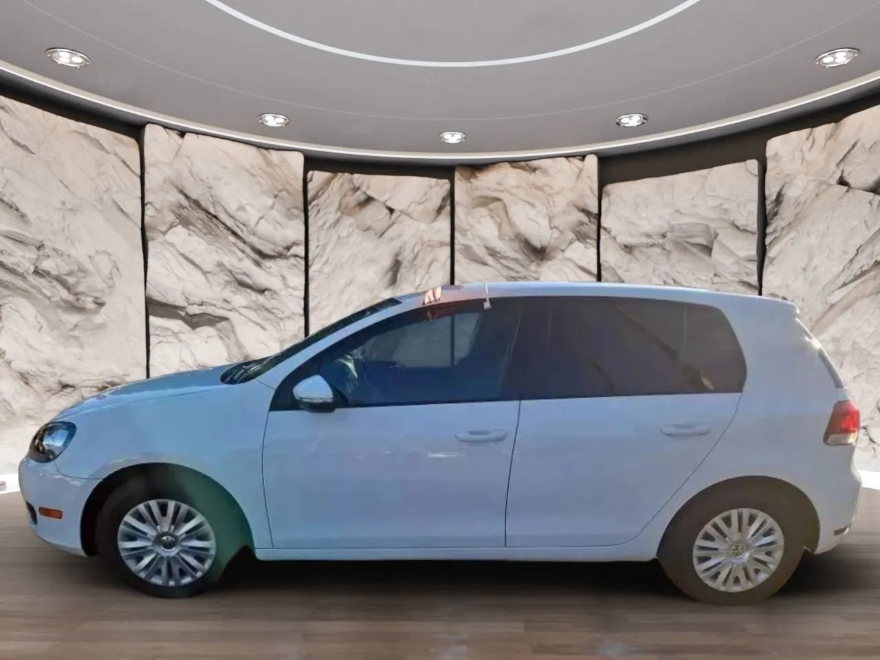 Used 2011 Volkswagen Golf 4-Door image 3