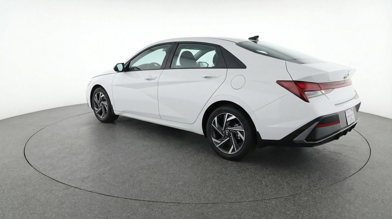Used 2025 Hyundai Elantra SEL FWD image 6