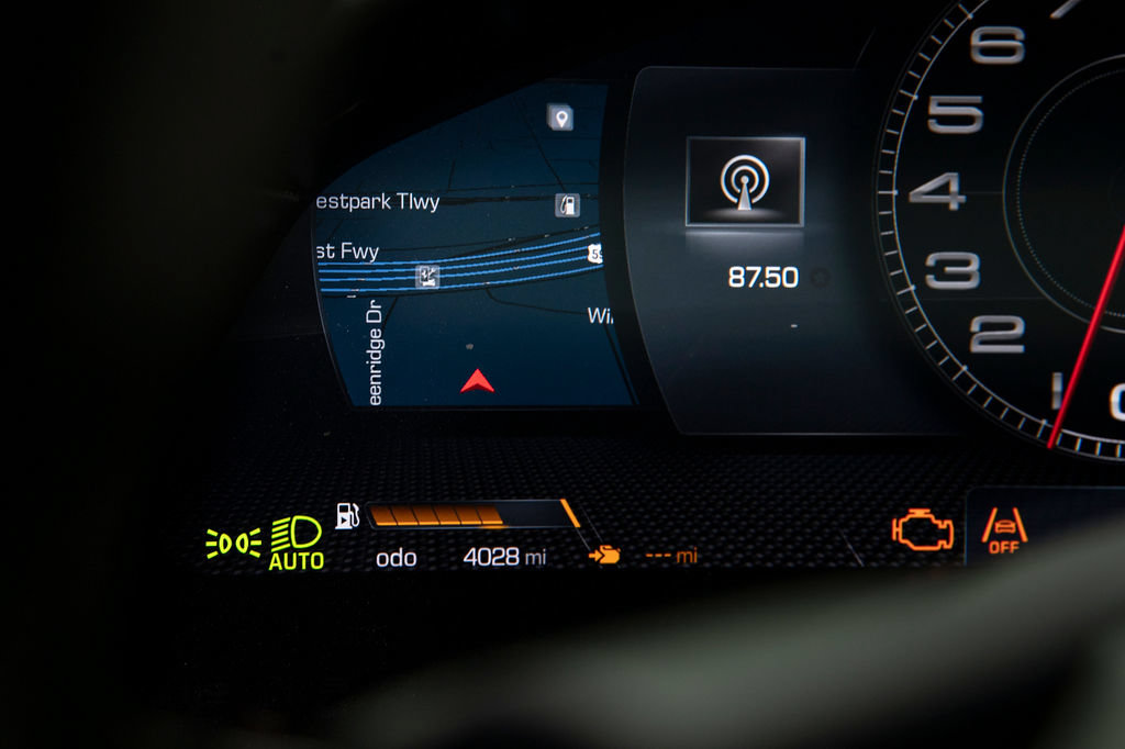 Certified 2024 Ferrari Roma Spider RWD image 12