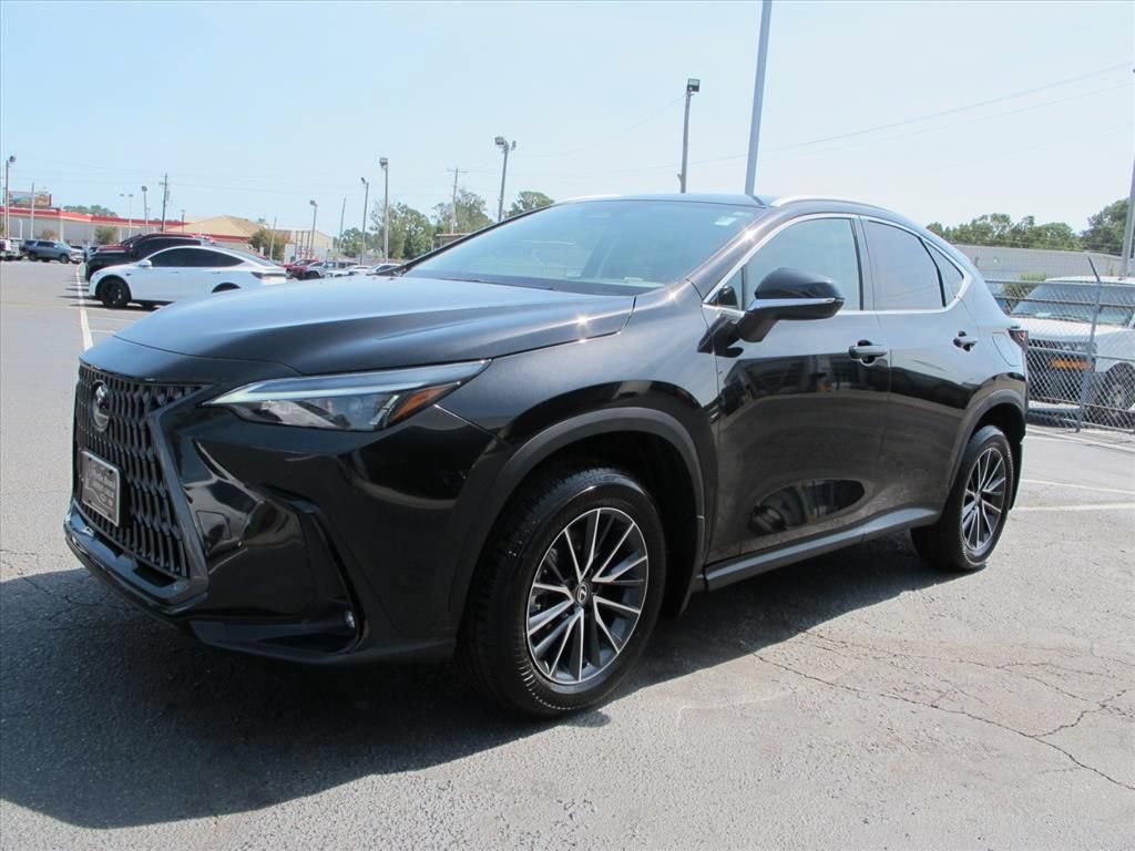 Used 2025 Lexus NX 350 AWD w/ Accessory Package (2T) image 9