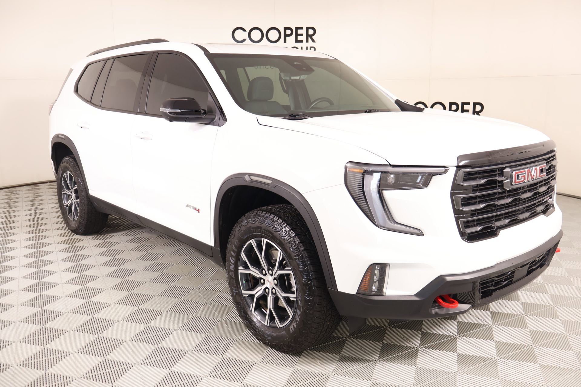 Used 2026 GMC Acadia AT4 w/ Luxury Package AWD/4WD image 1