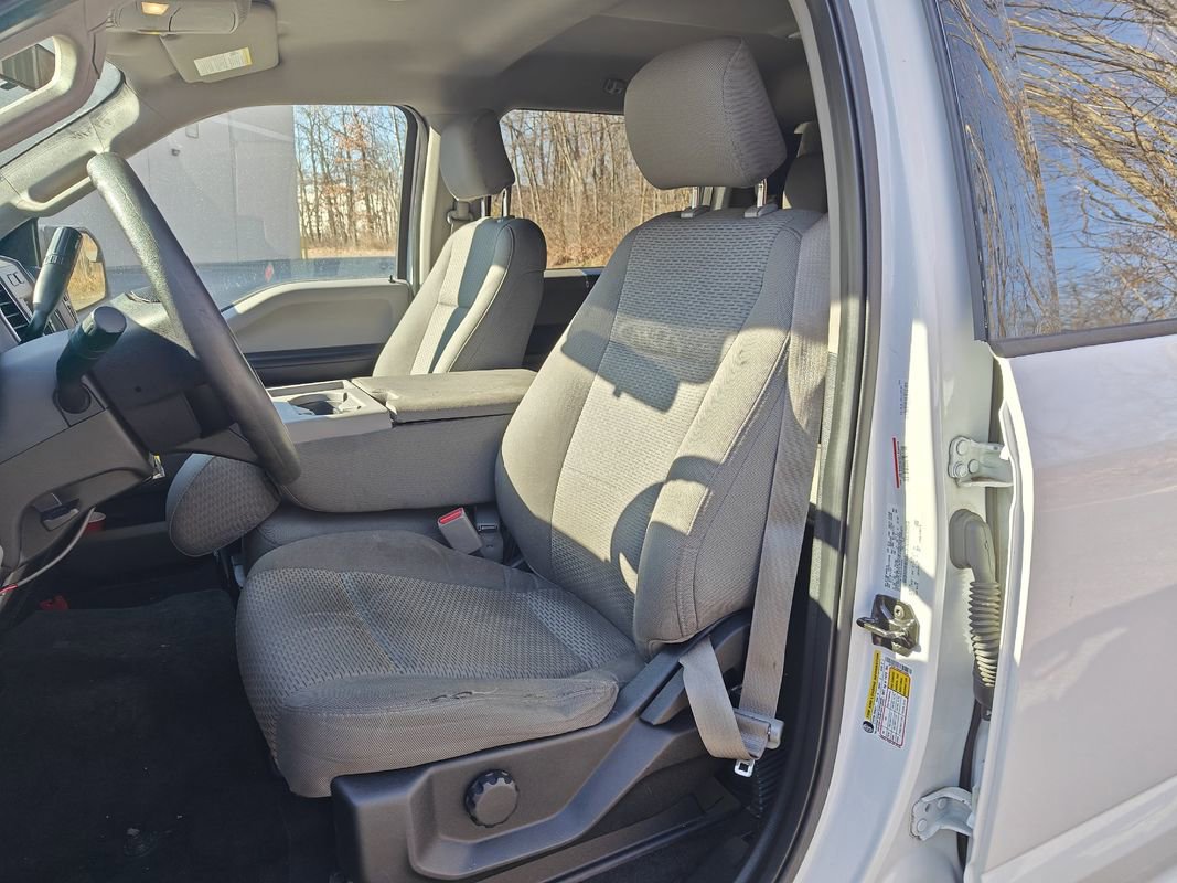 Used 2016 Ford F150 XLT w/ Trailer Tow Package image 8