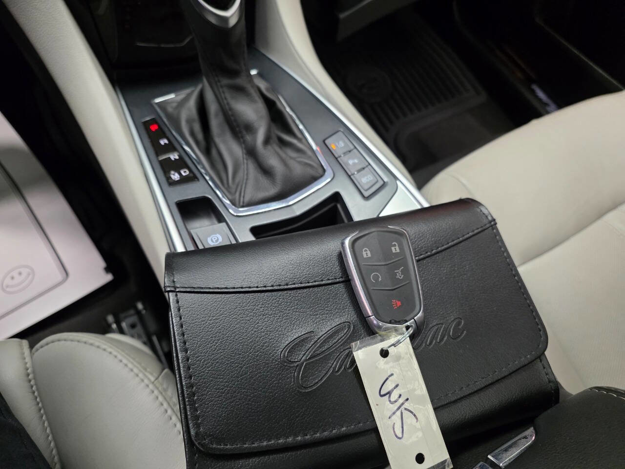 Used 2016 Cadillac SRX Premium FWD image 26