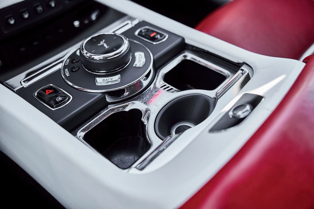 Used 2020 Rolls-Royce Wraith RWD image 58