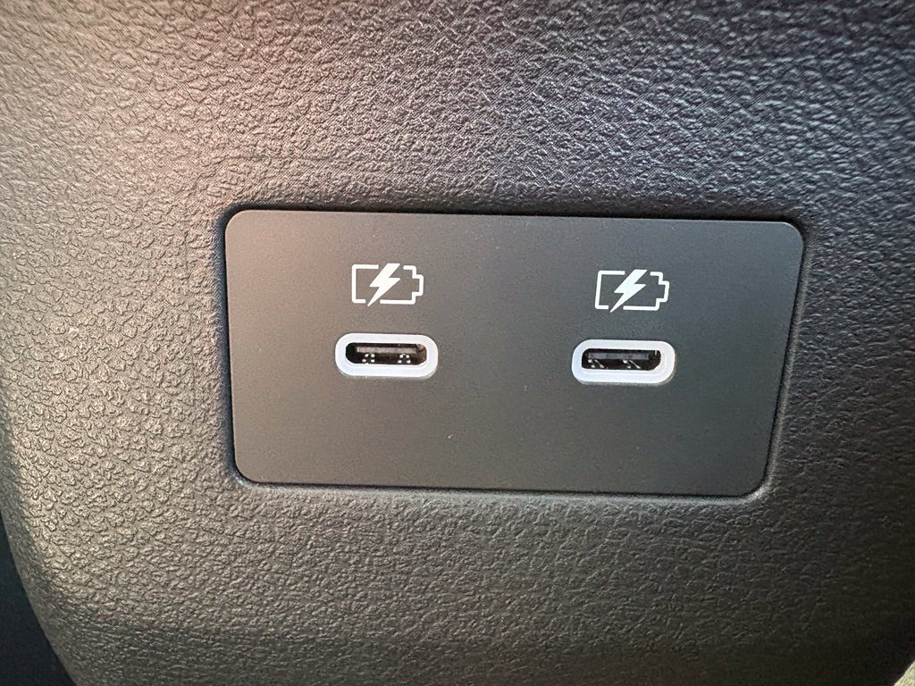 New 2027 Nissan Kicks SR FWD image 14