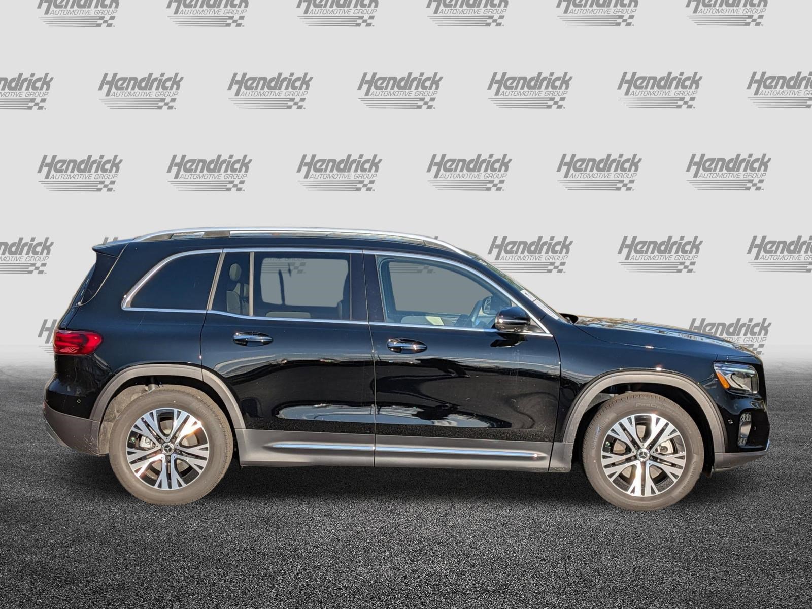 Used 2025 Mercedes-Benz GLB 250 250 image 11