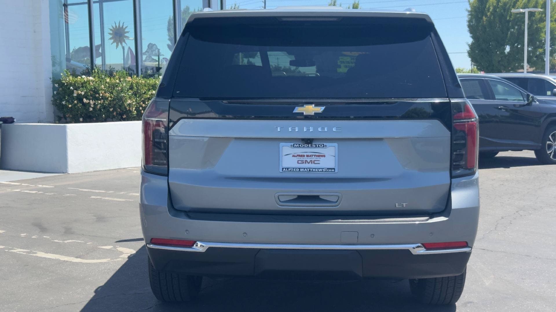 Used 2025 Chevrolet Tahoe LT AWD/4WD image 11