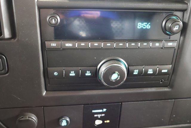 Used 2015 GMC Savana 2500 Extended w/ Chrome Appearance Package image 15