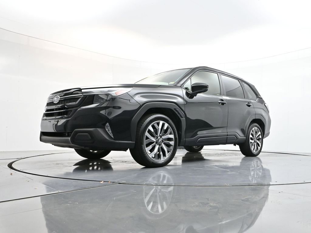 Used 2025 Subaru Forester Touring AWD/4WD image 28
