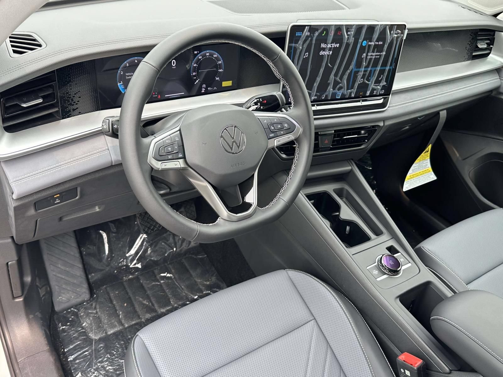 New 2026 Volkswagen Tiguan SE AWD/4WD image 10