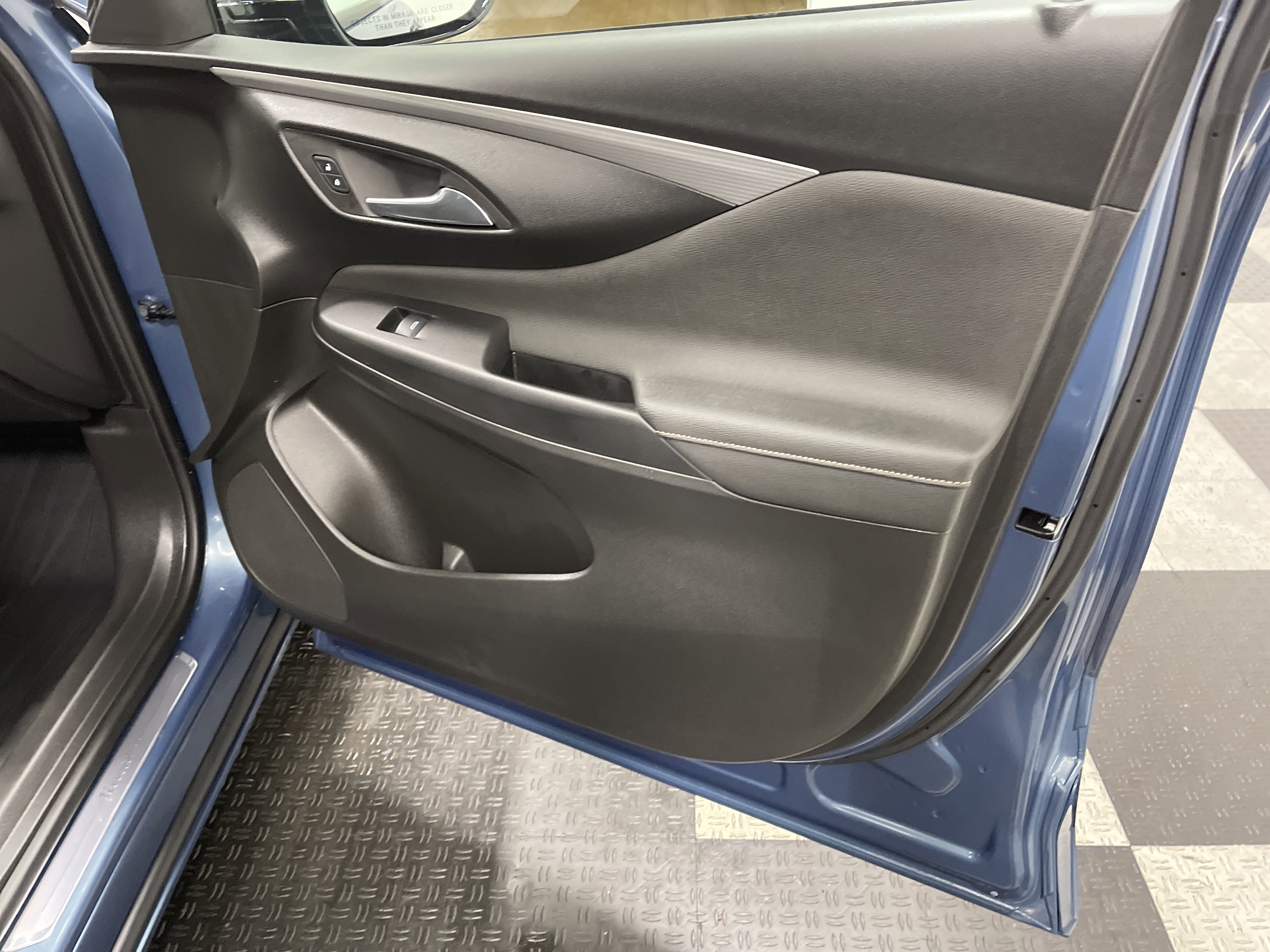 Used 2024 Buick Envista Avenir image 25