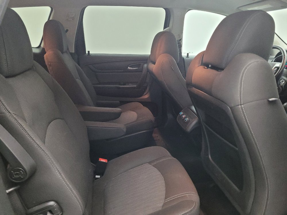 Used 2017 Chevrolet Traverse LT w/ Style and Technology Package FWD image 19