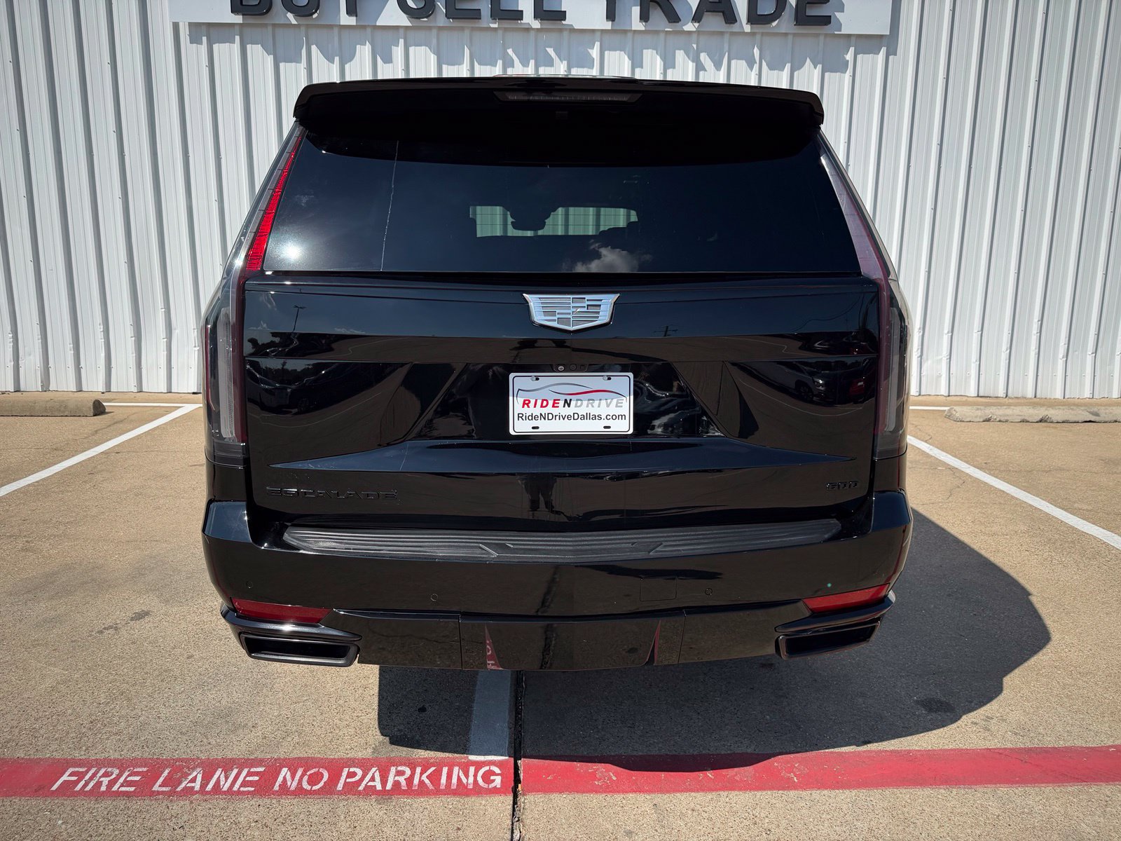 Used 2021 Cadillac Escalade Sport Platinum AWD/4WD image 6