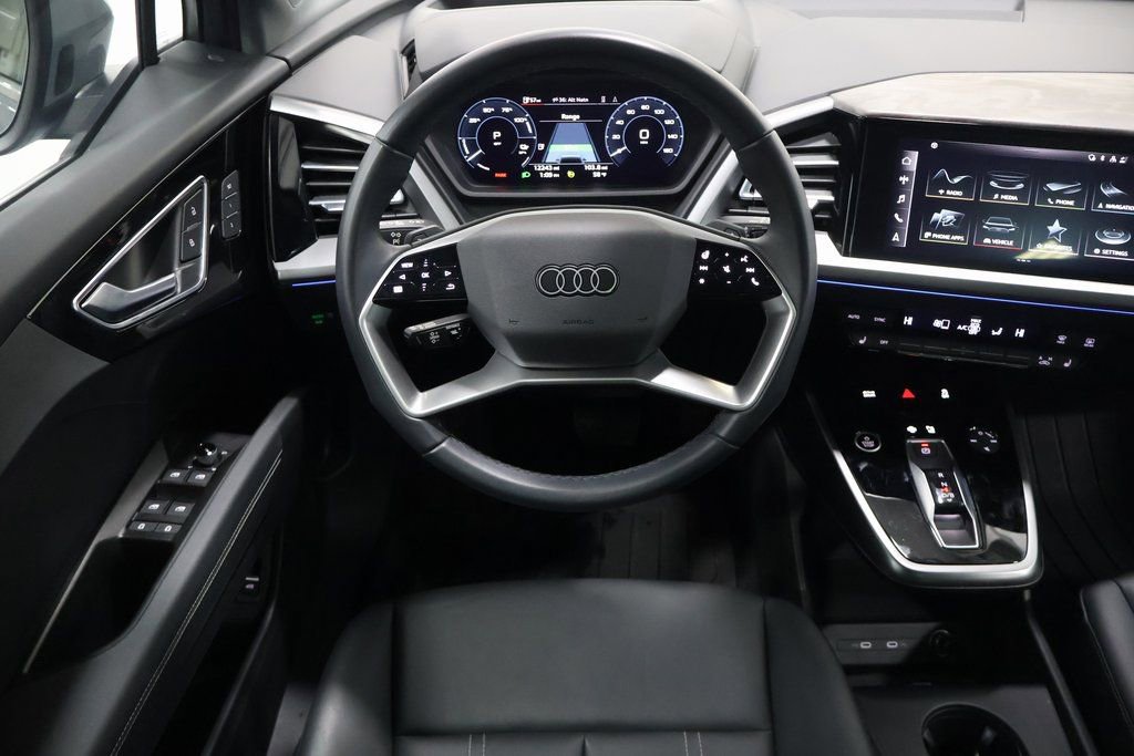 Used 2022 Audi Q4 e-tron Prestige image 16