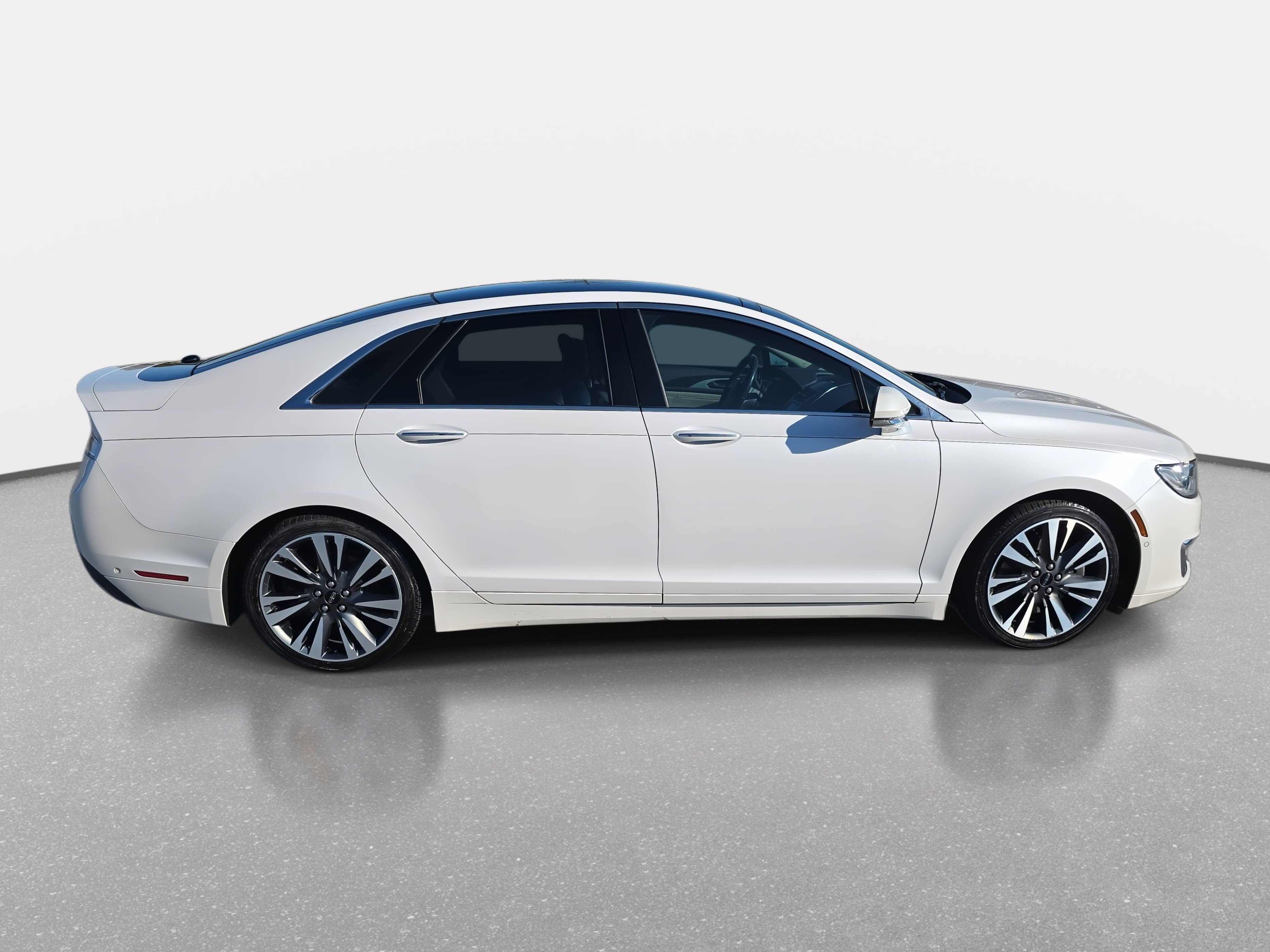 Used 2019 Lincoln MKZ Reserve w/ Luxury Package image 4