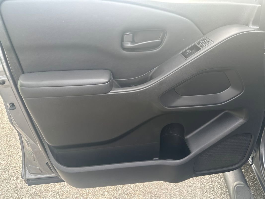 Used 2022 Nissan Frontier S w/ Technology Package image 17