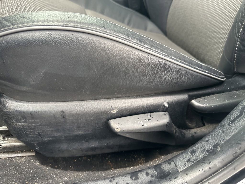 Used 2015 Toyota Corolla S FWD image 17