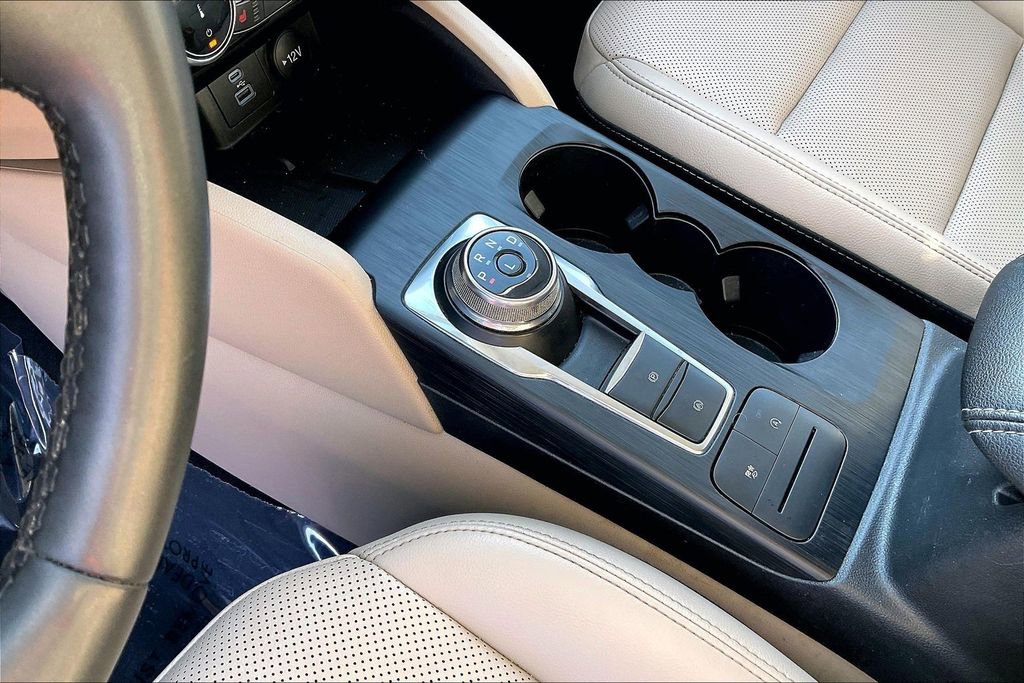 Used 2022 Ford Escape SEL w/ Technology Package AWD/4WD image 20