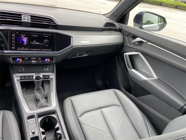Used 2024 Audi Q3 2.0T Premium w/ Convenience Package image 15