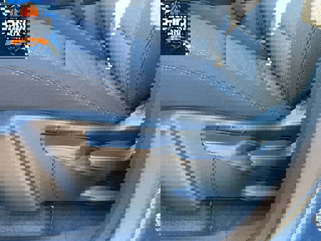 New 2026 Chevrolet Equinox LT image 10