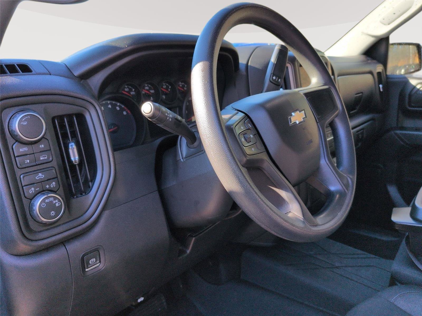 Used 2023 Chevrolet Silverado 1500 Custom image 13