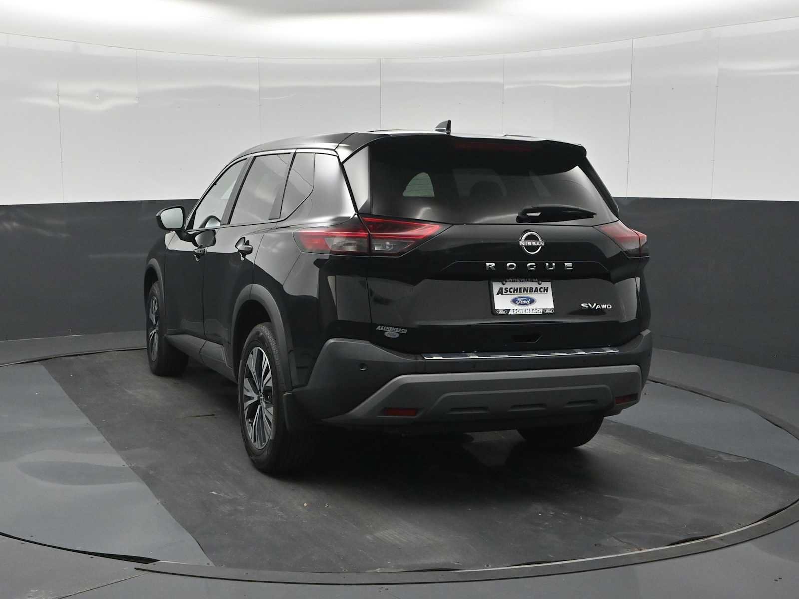 Used 2023 Nissan Rogue SV AWD/4WD image 6