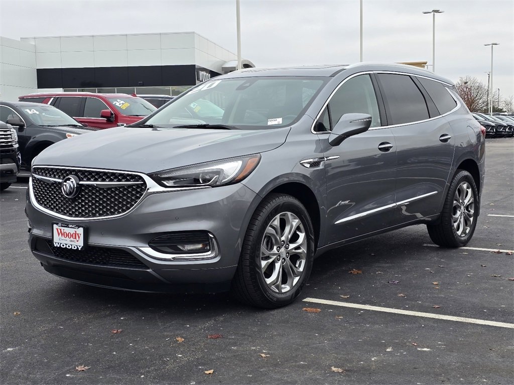 Used 2020 Buick Enclave Avenir w/ Avenir Technology Package image 4