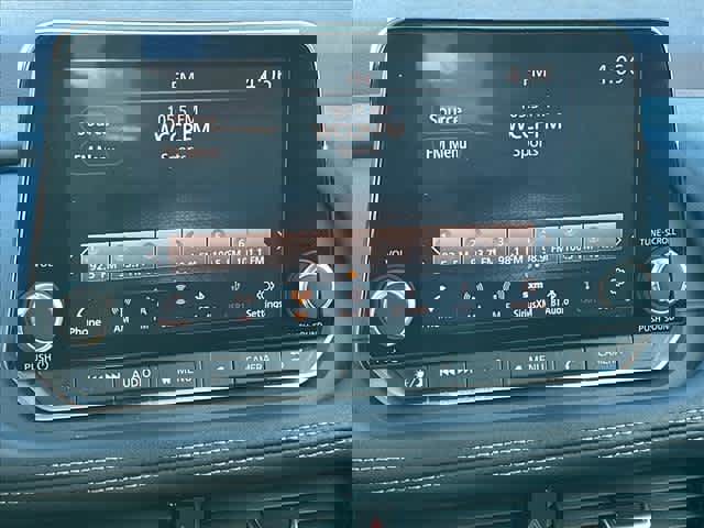 Used 2022 Nissan Rogue SV image 21