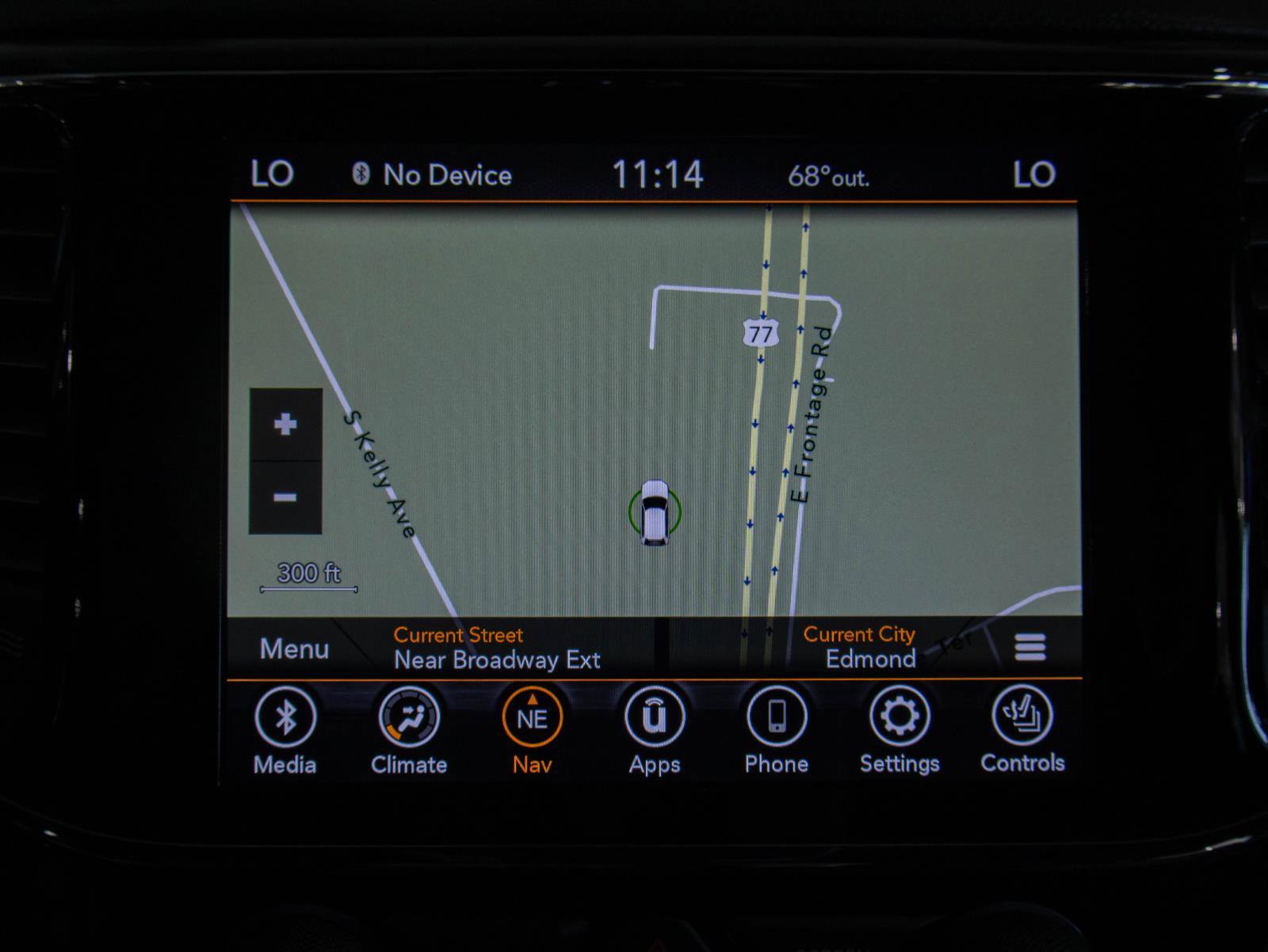 Used 2022 Jeep Grand Cherokee Limited image 5