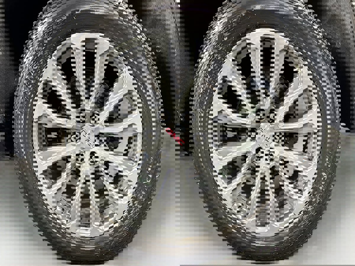 Used 2021 GMC Yukon Denali w/ Denali Premium Package image 42