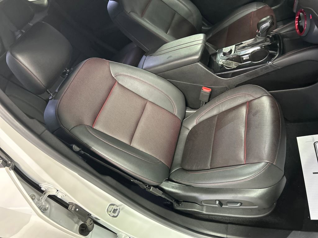 Used 2022 Chevrolet Blazer RS FWD image 25