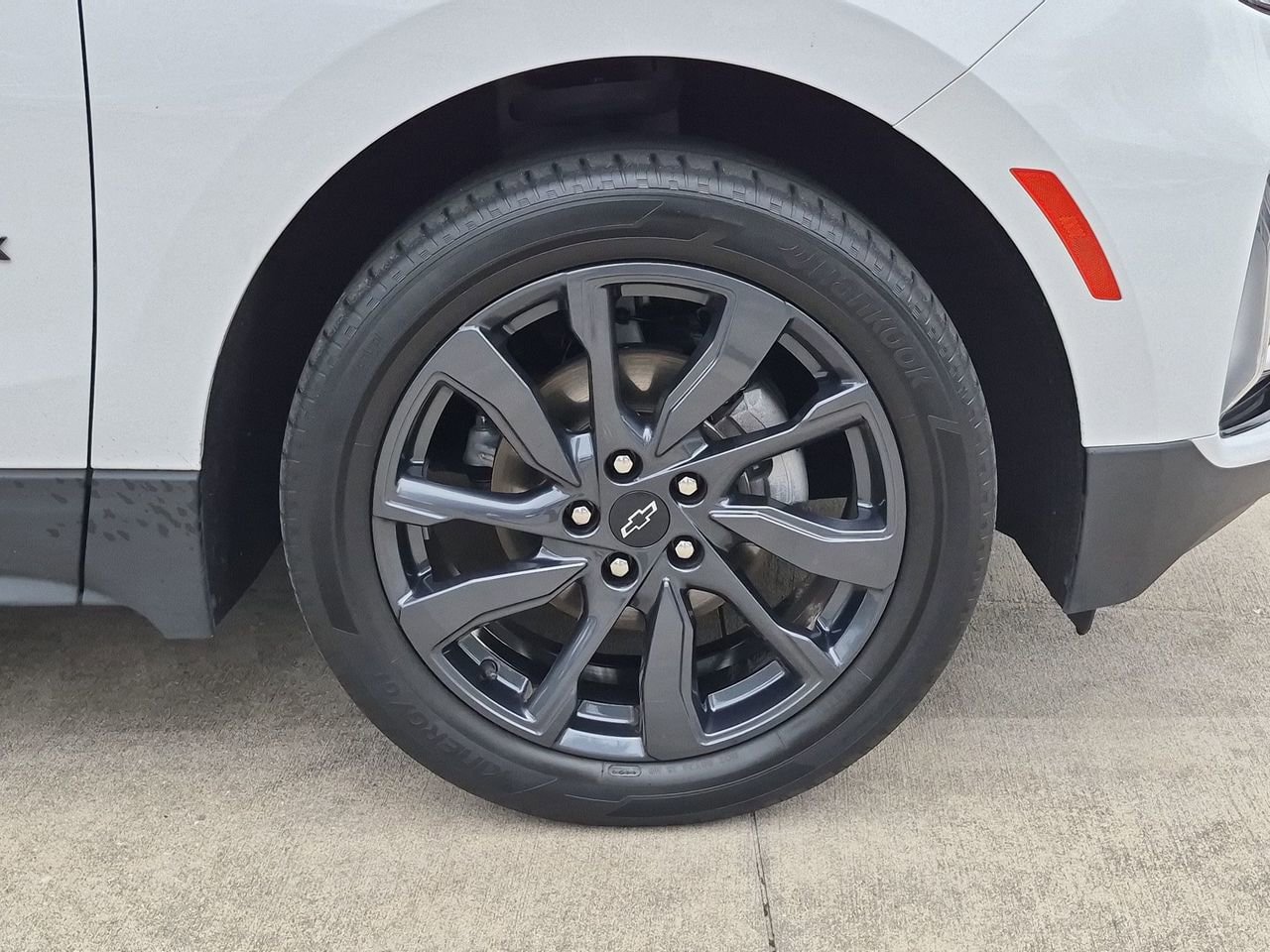 Used 2023 Chevrolet Equinox RS FWD image 26
