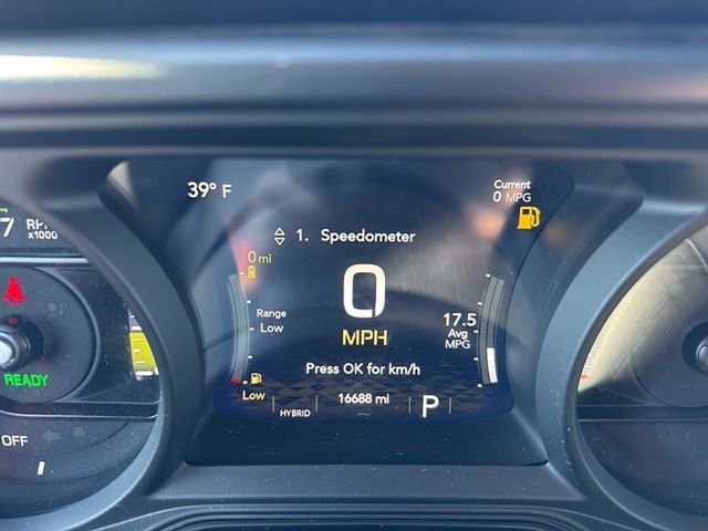 Used 2025 Jeep Wrangler Willys 4xe image 11